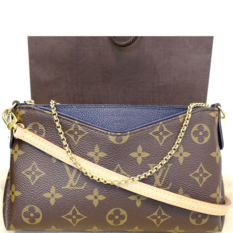 louis vuitton clutch monogram favorite|louis vitton monogram bag.